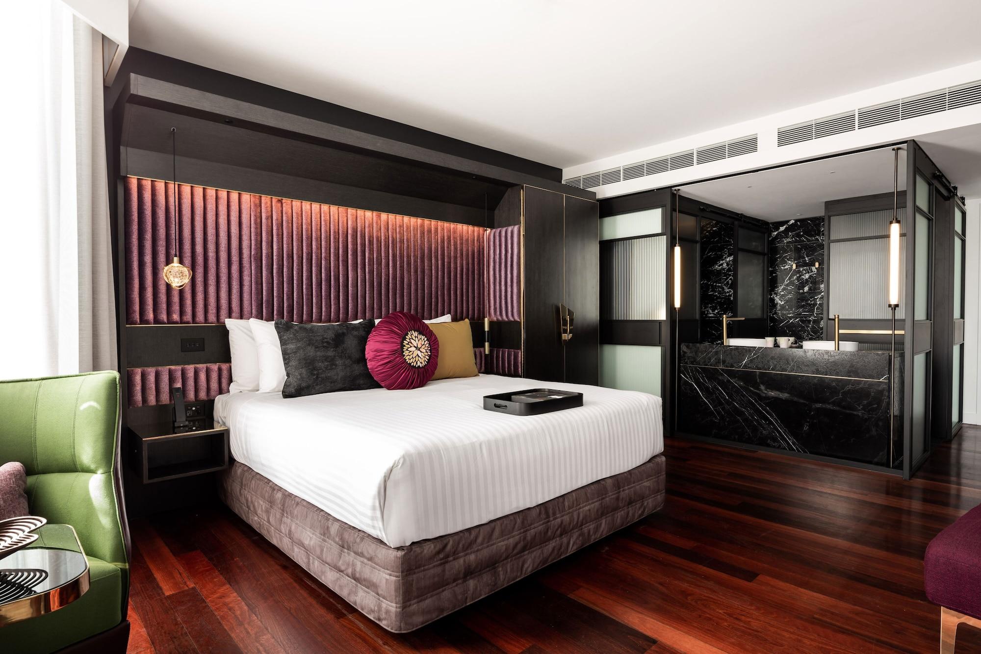 Qt Perth Hotell Eksteriør bilde Deluxe Suite