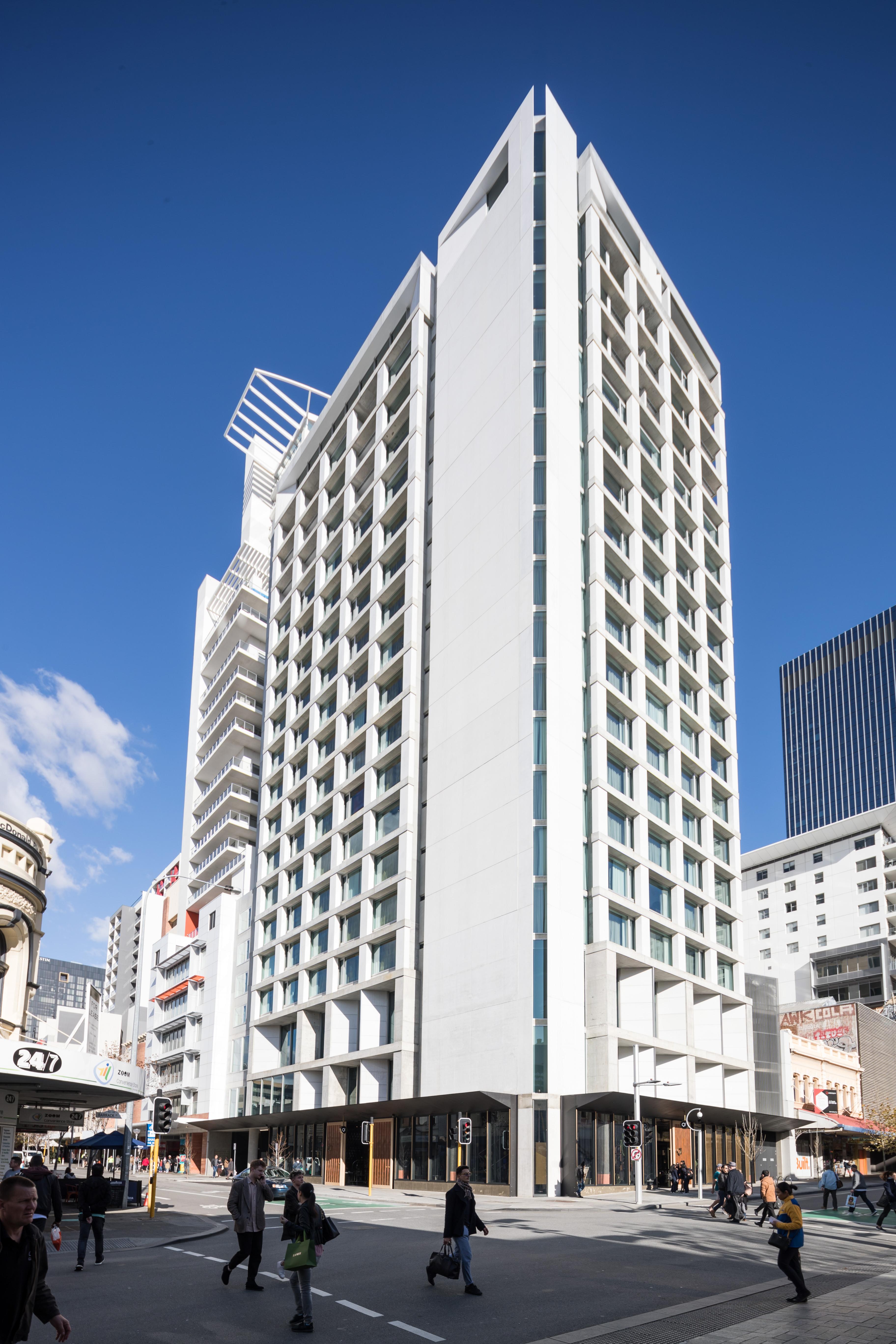 Qt Perth Hotell Eksteriør bilde The hotel in 2014
