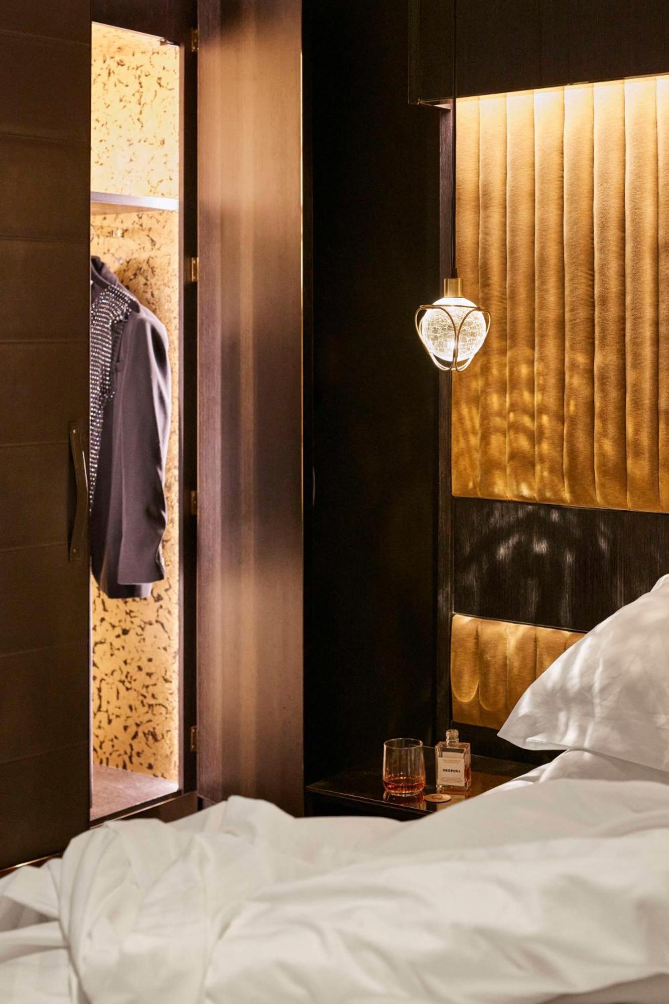 Qt Perth Hotell Eksteriør bilde A room at the hotel